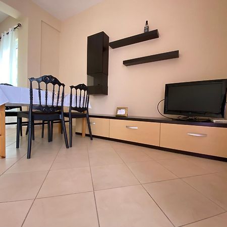 L.T. Apartment 5Th Street Саранда Экстерьер фото
