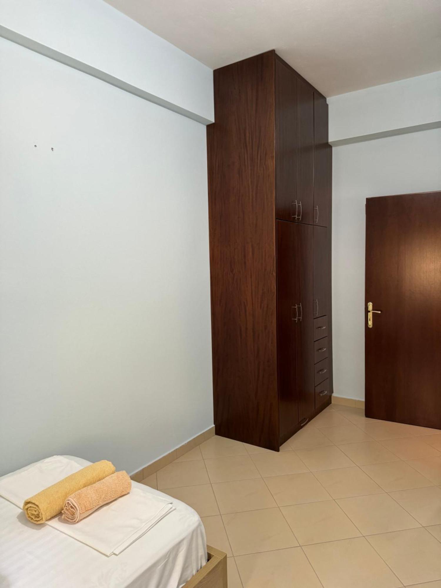 L.T. Apartment 5Th Street Саранда Экстерьер фото